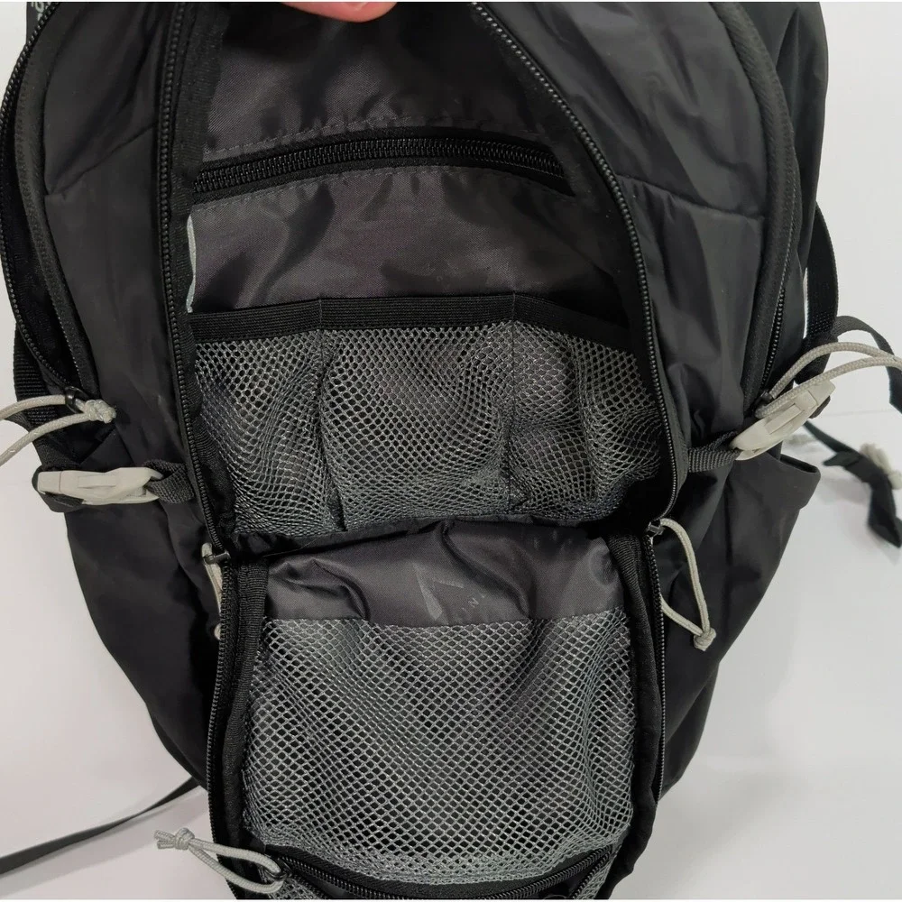 McKinley Cross CT 20 Daypack - 20L Hiking & Travel Backpack - Black